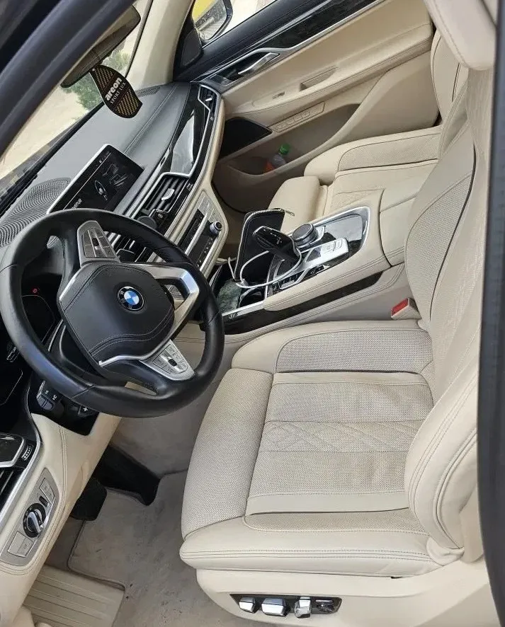 BMW 730 d Image 6