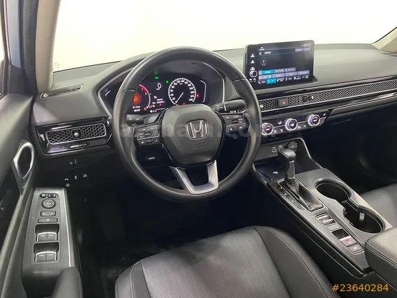 Honda Civic 1.5 i-VTEC Eco Executive Plus Image 8